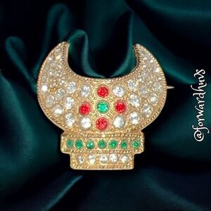 Vintage Shriners Fez Pin with Clear Rhinestone Accents